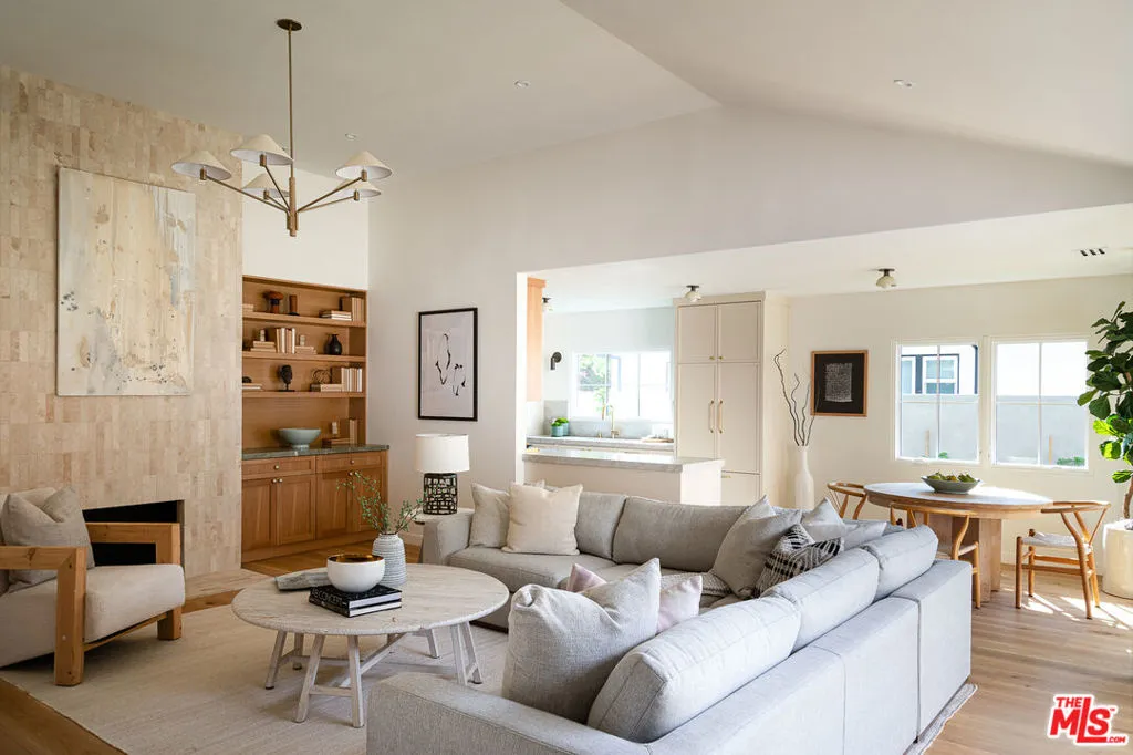 12227 La Maida Street, Valley Village, California 91607 home-pic-0